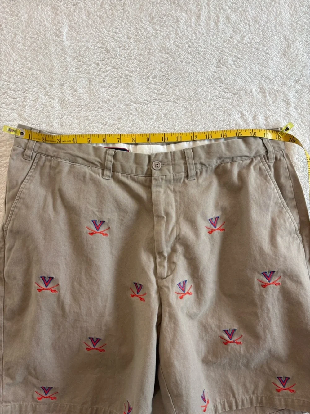 Pennington & Bailes Virginia Cavaliers Gameday Embroidered Stadium Shorts Sz. 38